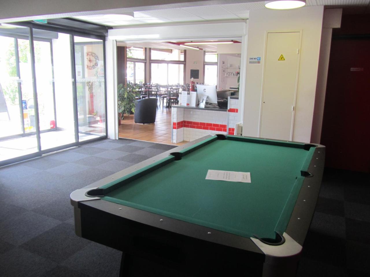 Hotel Le Saint Joseph Buitenkant foto